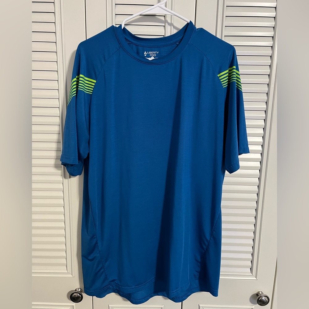 Men’s Liberty Pro Blue Performance Shirt Size L